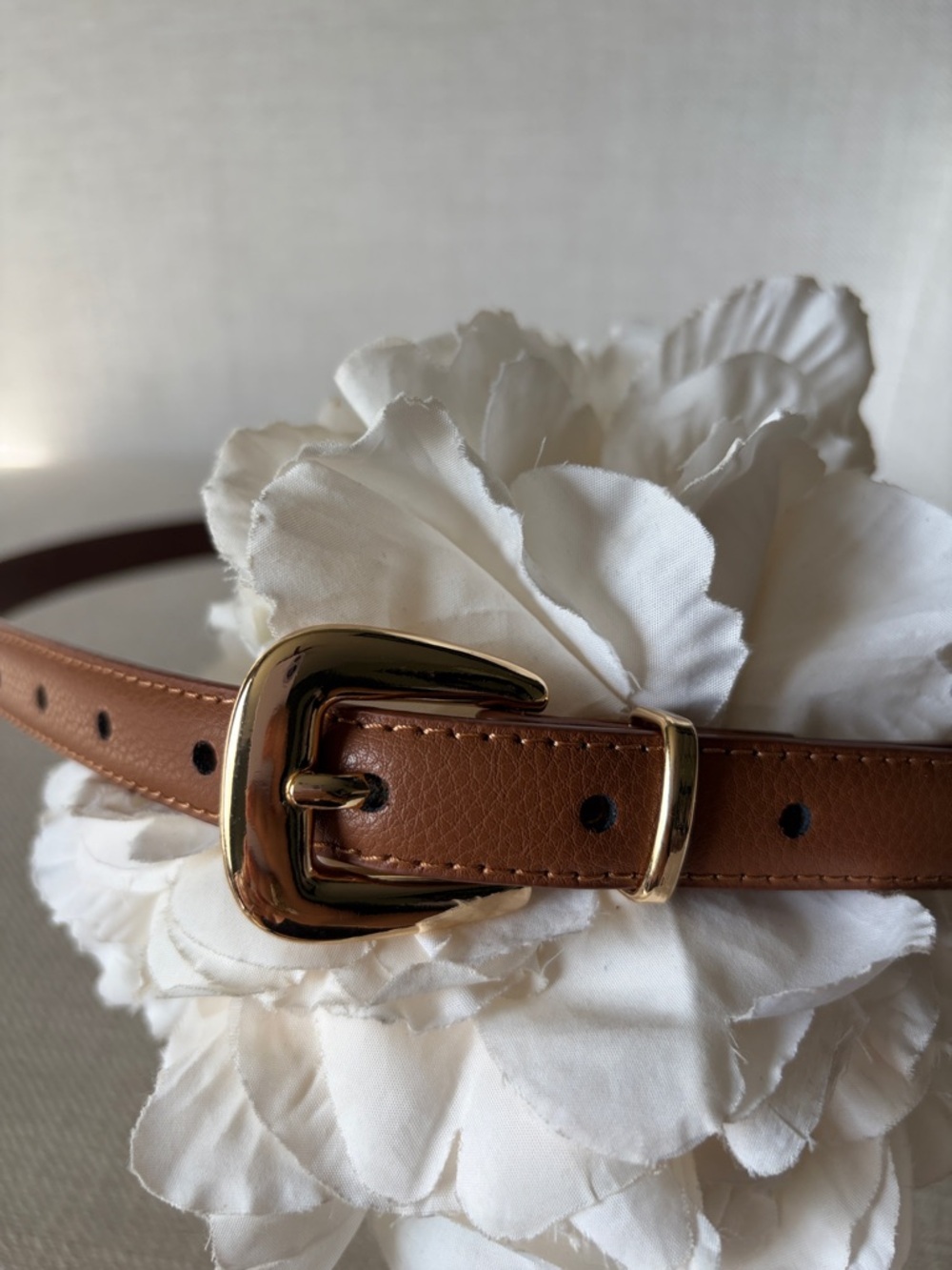 Jason Wu Size Large Cognac Leather Skinny Belt with Gold Buckle - Picture 2 of 8